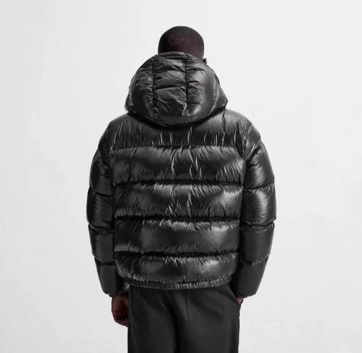 Viral Shiny Puffer (Black)